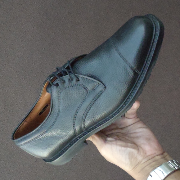 Allen Edmonds Black Leather Oxfords main image 13